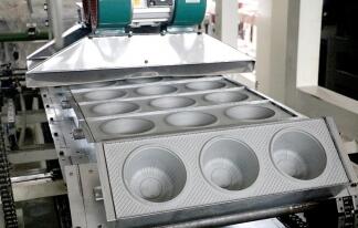 山東餐盒機(jī)哪家性價(jià)比高，真空成型機(jī)廠家推薦
